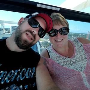 Meet your Posher, Crystal